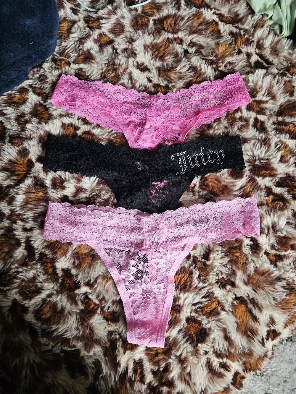 Juicy Couture Lace Thong Panties - Pink & Black